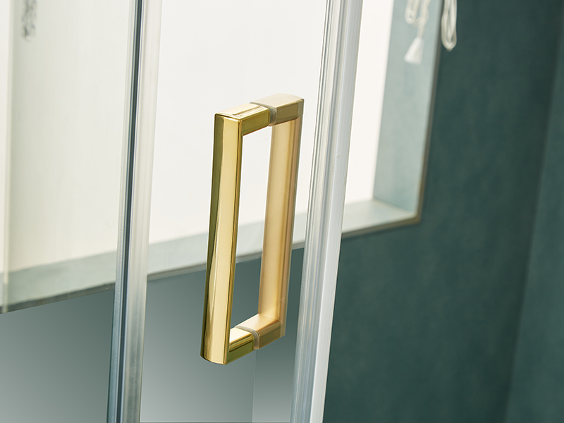 SE verschuifbare douchewand, helder gehard glas, goudkleurig aluminium profiel, handgreep met dubbele gaten, zonder lade SE verschuifbare douchewand, helder gehard glas, goudkleurig aluminium profiel, handgreep met dubbele gaten, zonder lade