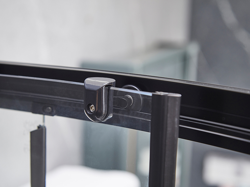 SE glazen schuifdeur voor douchewand, zwart aluminium profiel SE glazen schuifdeur voor douchewand, zwart aluminium profiel
