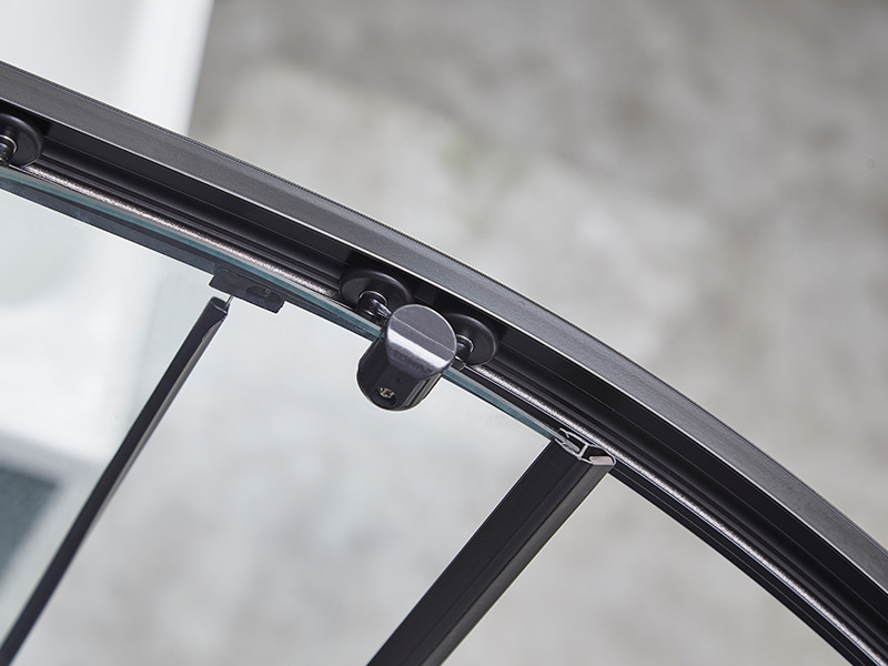 SE glazen schuifdeur voor douchewand, zwart aluminium profiel SE glazen schuifdeur voor douchewand, zwart aluminium profiel