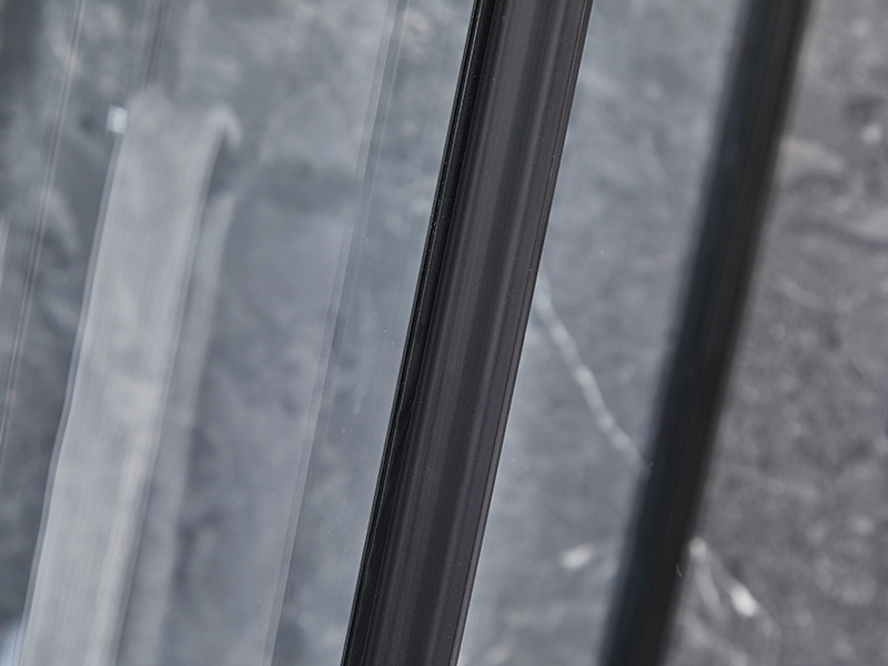 SE glazen schuifdeur voor douchewand, zwart aluminium profiel SE glazen schuifdeur voor douchewand, zwart aluminium profiel