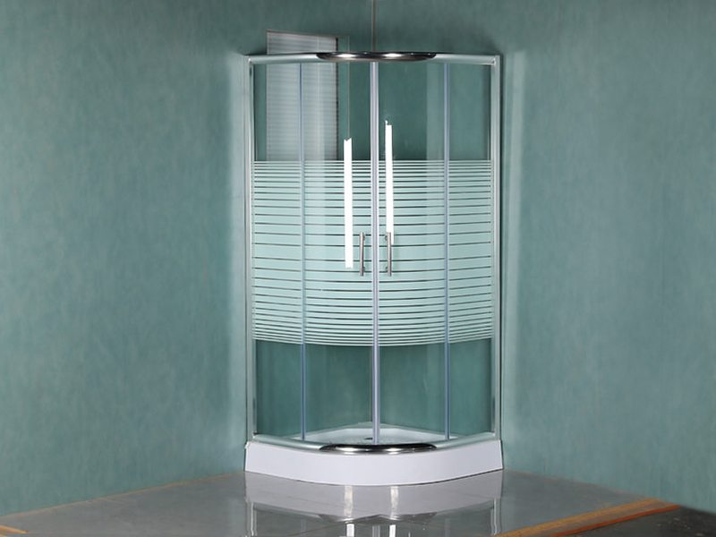 SE verschuifbare douchewand, helder gehard glas met opdruk, chroom-aluminium profiel, handgreep met dubbele gaten, met lade